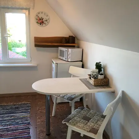 Rohu Kulaliskorter * Курессааре