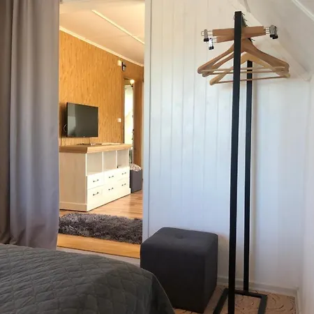 Apartment Rohu Kuelaliskorter Kuressaare