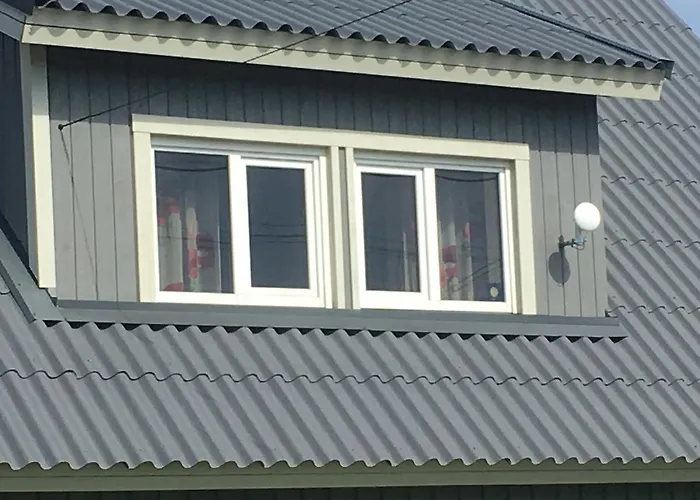 Rohu Kuelaliskorter * Kuressaare